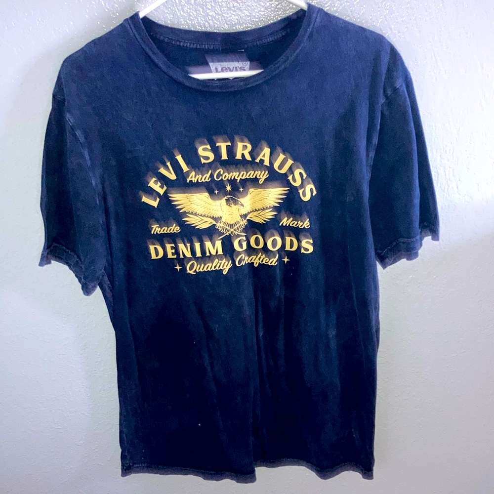 Navy Blue Levi’s T-Shirt